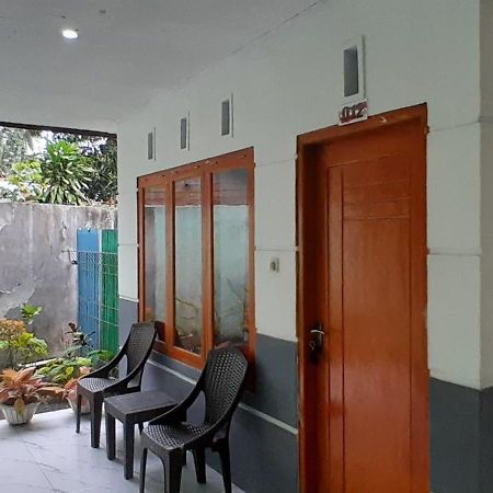 Renny'S Tangkoko Safety Stop Bitung Екстер'єр фото
